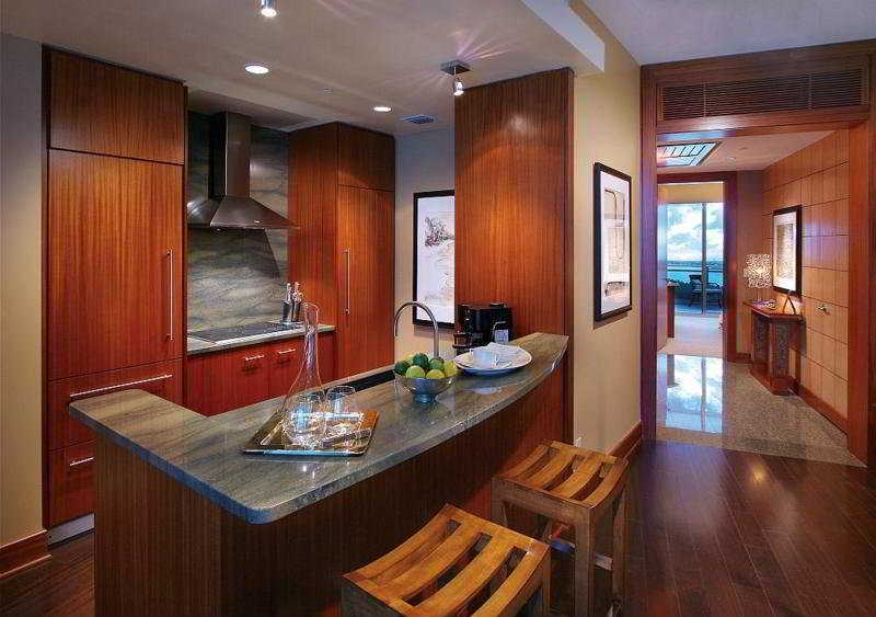 One Bal Harbour Resort And Spa ภายนอก รูปภาพ